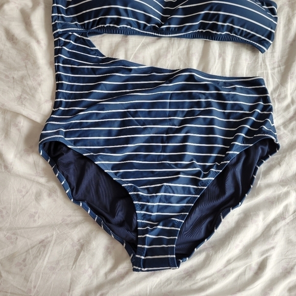 J. Crew Stripe One Piece Cut Out Swimsuit - Picture 5 of 9